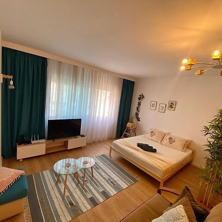 Studio Flat In The City Center Tirana Exterior foto